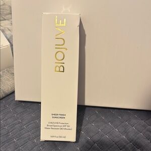 BioJuve Sheer Finish Sunscreen